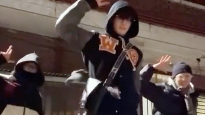 【ZB1 x EVNNE x ONEPACT】Ba nhóm loạn chiến! Tất cả cùng tham gia! Thử thách《CRUSH+UGLY+Like I Do+Must