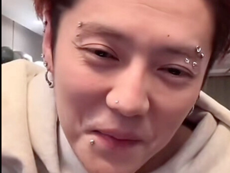Kenapa wajah Lu Han makin lama makin menakutkan?