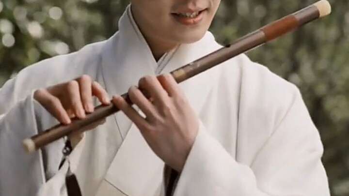 Temperament, acting skills and personality are always more important than appearance! Being handsome