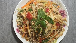 gỏi bắp chuối ngon gọn lẹ món ăn dân dả.