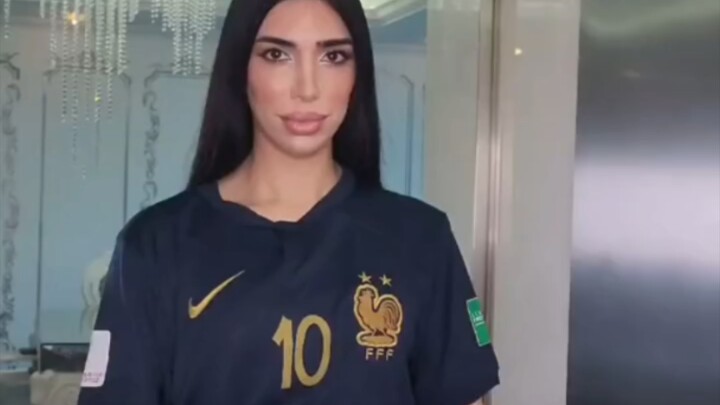 Suster Malaikat Cantik dan Baik Hati Kirim Makanan Spesial Piala Dunia | Suster di Balik Layar Super