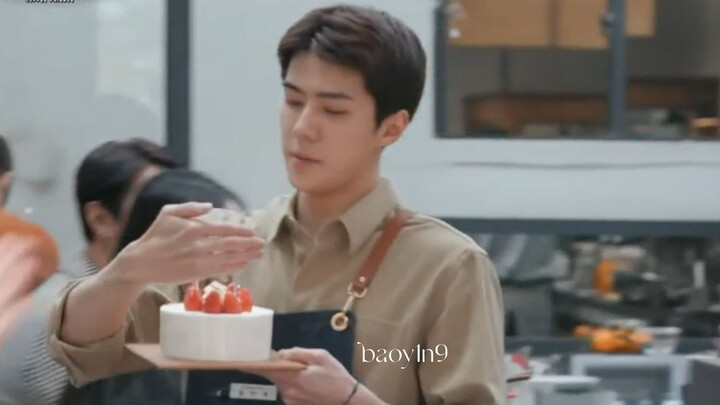 Di Korea, bertemu Sehun sama mudahnya seperti makan