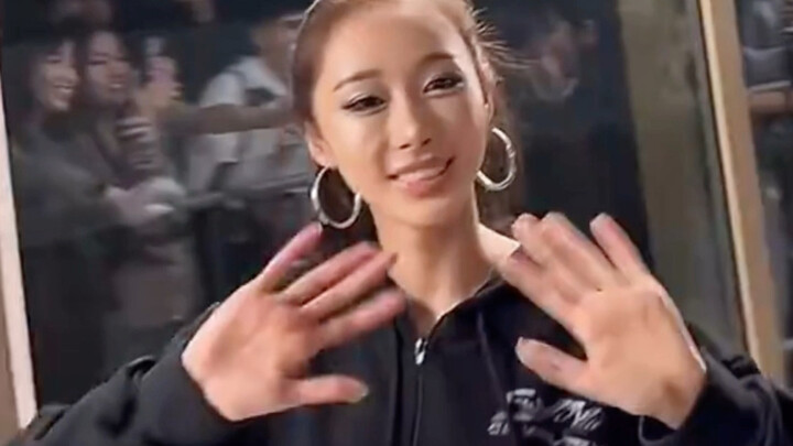 Brazilian netizens imitated Aespa’s dismissive gestures toward fans, even though the fans spent $312