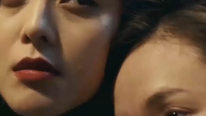 Bạn thân lại quan hệ với bạn trai của mình