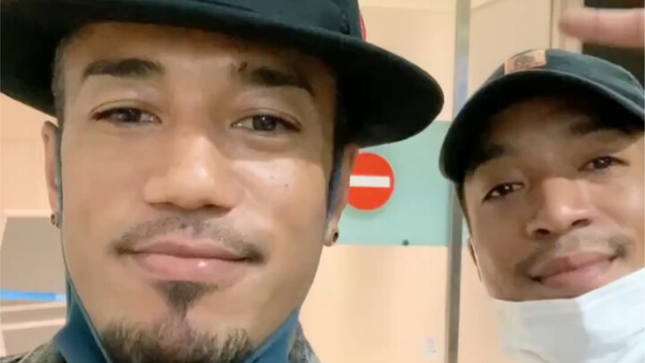 Teman-teman di Tiongkok, kami kembali