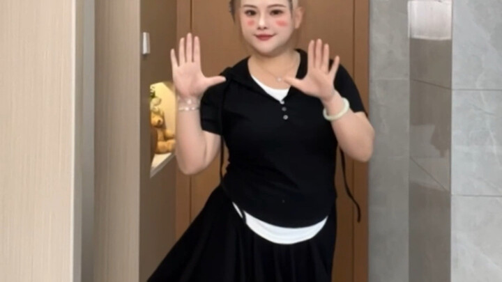 Chubby girls, you don’t have to try so hard anymore—because your Bald Strong is here!