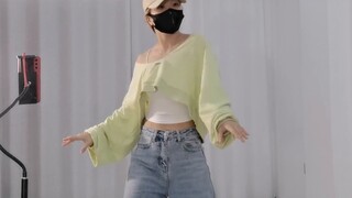 [Korean dance tomboy Yuqi explains the basic skills of this shoulder shake] I didn't expect that aft