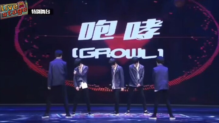 The pure, roaring sound of Times Youth League’s “Roar”! It’s as if the legendary seniors who origina