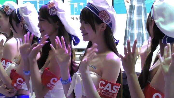 Các cô gái ở gian hàng Sanyo tại sự kiện Niconico Chōkaiigi thật xinh đẹp!