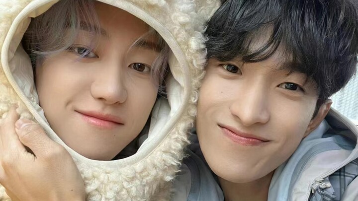 لي شو مين يرى زملاءه الآخرين: هل تناولتم الطعام؟ وعندما رأى شياو با: "إنه مين هاو!" (صوت مزدوج) يمسح