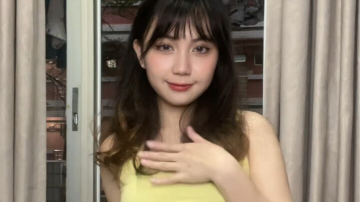 【3X】Saat aku sedang syuting video bersama, aku memperhatikan teman sekamarku sedang melihatku