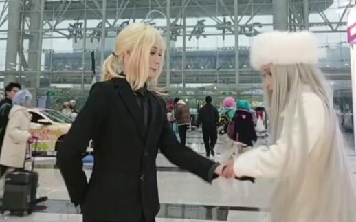 เมื่อเซเบอร์ในชุดสูทและคุณนายเต้นรำคู่กัน เซ็ตสึนะ: ???