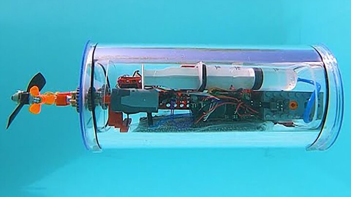 โครงการเรือดำน้ำขับเคลื่อน LEGO 4.0 - การควบคุมความลึกอัตโนมัติ