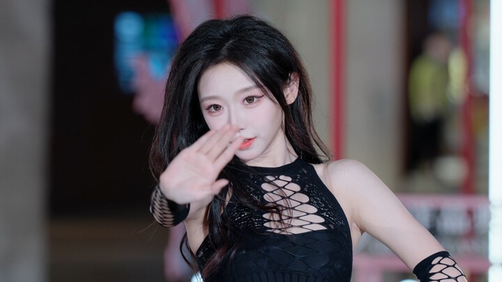 Gorgeous Girl Without Filter: High-Definition Street Interview Series – Huang Shiyu Edition