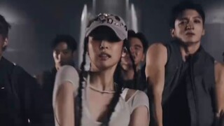 Kpop wrong questions collection! How to dance like Jennie better