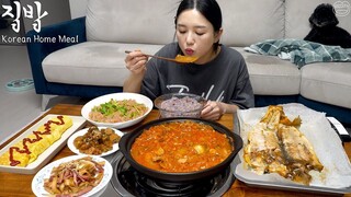 Real Mukbang-) This is Real Korean Home Meal! ☆ Kimchi stew & generous side dish