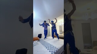 唐三舞麟的反应太快！小舞根本发现不了！！！ #斗罗大陆 #唐舞桐与唐老六 #小舞 #唐舞麟 #唐三