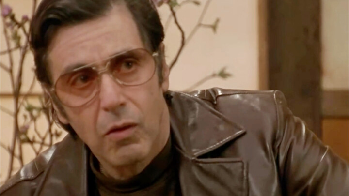 卧底警察鞋子里藏东西来日料店吃饭被强制要求脱鞋，看他如何机智应对！