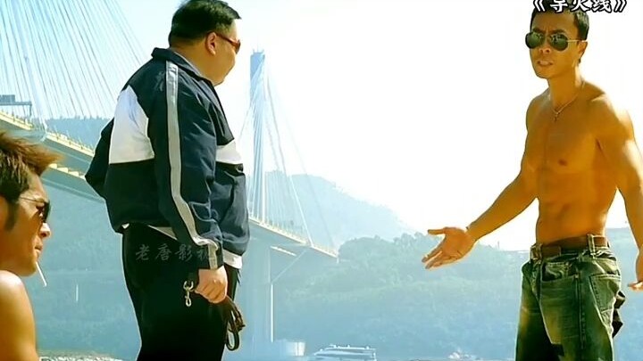 “Cả ngày chỉ biết tạo dáng”, hahaha…