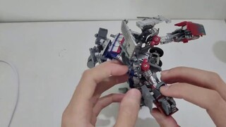 SS ที่ดัดแปลงตัวเองเป็น Optimus Prime การเปลี่ยนรูปเป็นชิ้นเดียว