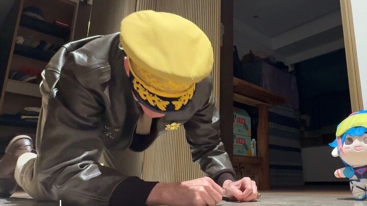 唉！麦克阿瑟又幻想了。分不清自己是菜月昴，五河士道，还是上条当麻。 除了帅一无所有，每天出门上学都会有无数少女投怀送抱