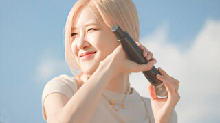 ROSÉ seaside self playing and singing of "The Only Exception"