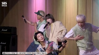 ไมค์มือถือเสถียรสุดๆ!!! เพลงคัมแบ็กของ WINNER I LOVE U ทางวิทยุ เต้นสดล่าสุด 0725 SBS