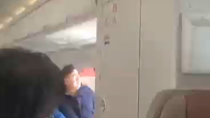 South Korean Passenger Plane Door Opens Mid-Air, Passengers Faint on Board