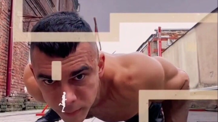 【رجل إطفاء من بيلاروس】 تعتقد أنني أقوم بتمرين الضغط؟