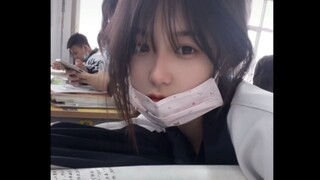 "Nữ sinh là yyds!"