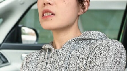 كيف يكون شعورك عندما تقابِل فتيات فقط طوال اليوم؟