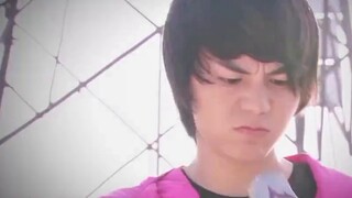 "เรียกพวกวายร้ายหุ้มเกราะมาที่นี่สิ ฉันบอกให้เรียกพวกมันมาที่นี่กันหมด"