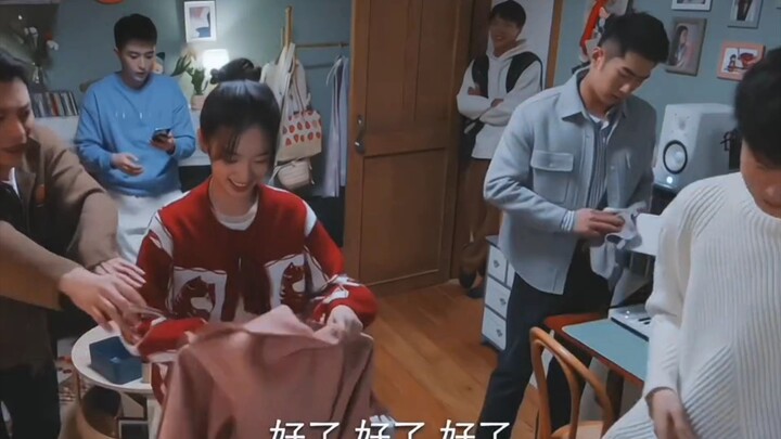 I’m so envious of the female lead’s family—her parents don’t expect her to know how to cook just bec