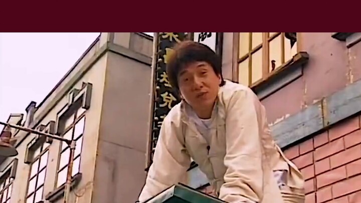 ต้องบอกว่าตอนหนุ่มๆ แจ็กกี้ ชาน เขามีร่างกายแข็งแรงมากจริงๆ!