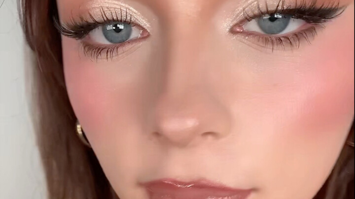 16 Personality Makeup Looks (INTP and INFP Not Included)