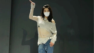 Fallin out 氛围感天花板 抒情爵士 绝美阿 有谁不爱呢