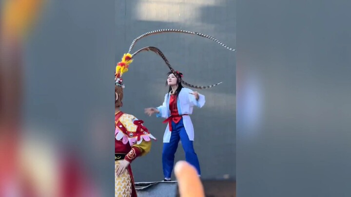บางคนทำไปเพราะหน้าที่ แต่บางคนรักเวทีจริงๆ
