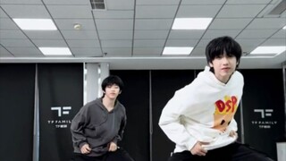 [Zhang Hanrui and Zhang Guiyuan] Guess the dance by listening to footsteps ~ 100% tacit understandin