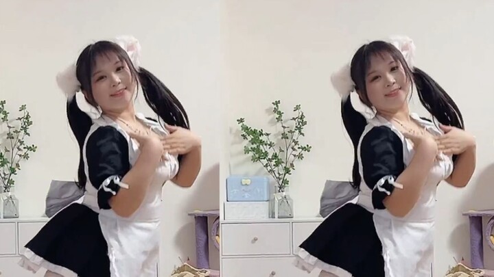 [Little Dragon Girl] So sorry for being this cute ❤️ Classic black and white maid outfit