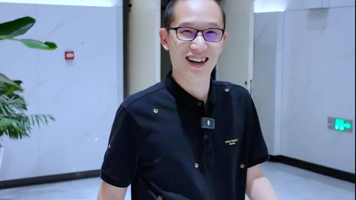 Khi cả công ty phát dưa hấu thì lại quên phòng tài chính