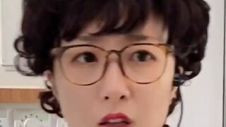 This atmosphere is too embarrassing!