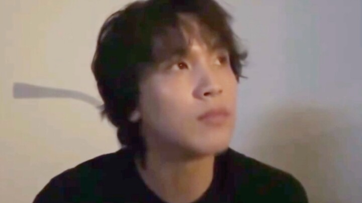 [When Rino asked Kae-chan if he’s happy now, Kae-chan hesitated for a long time and didn’t answer.] 