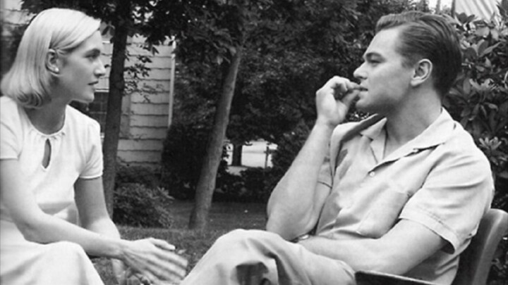 Sự sụp đổ của một người đàn ông thường chỉ diễn ra trong tích tắc.