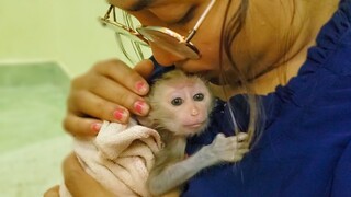 Happiness Moment!! Tiny adorable Luca is so happy with Mom's comfort