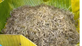 Masakan Thailand: Salad Udang Melompat ala Thailand—Segala Bahan Bisa Dijadikan Salad Asam Pedas, Se