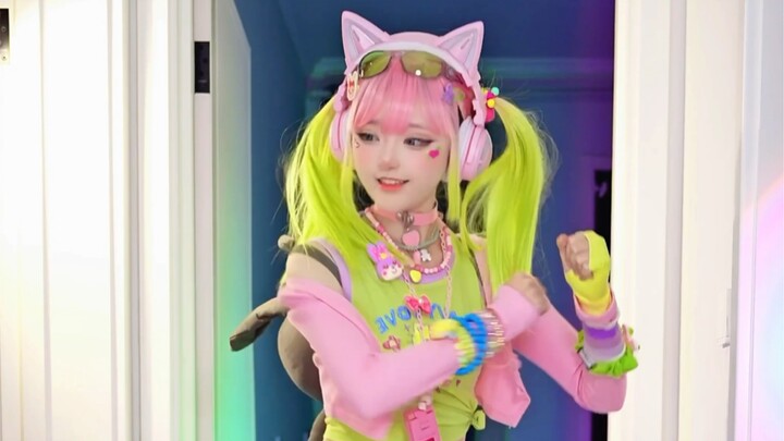 Ultimate Left Kick [Xiao Rou SeeU]