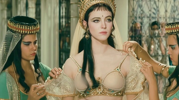 Those stunning exotic female characters from Hollywood movies!