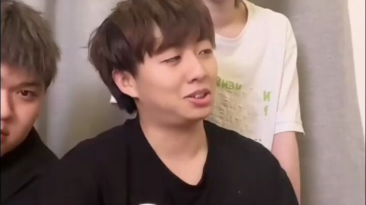 أصل أسماء أعضاء فريق "شياو تشاو"