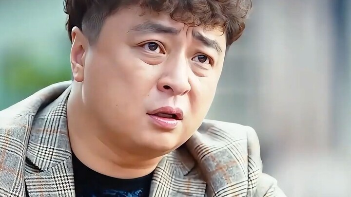 男网红靠一堵花墙狂赚300万，不料却遇到拆迁，剧情片