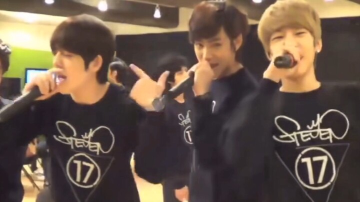 ไม่ได้อยู่ในระดับเดียวกันเลย ใครจะเป็นไอดอลสายฟักฝึกรูปแบบเดียวกับเธอเล่า?